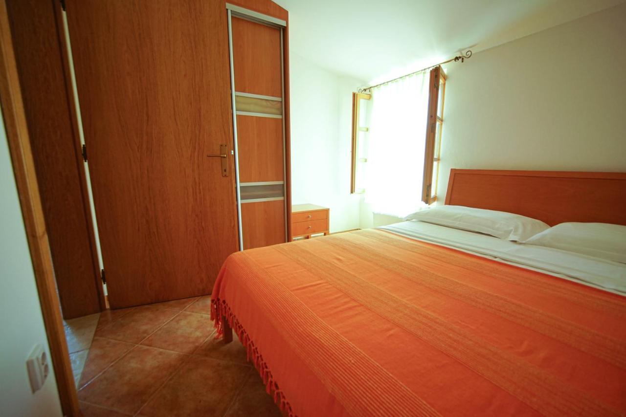 Apartments Villa Stapo อูมัค ภายนอก รูปภาพ